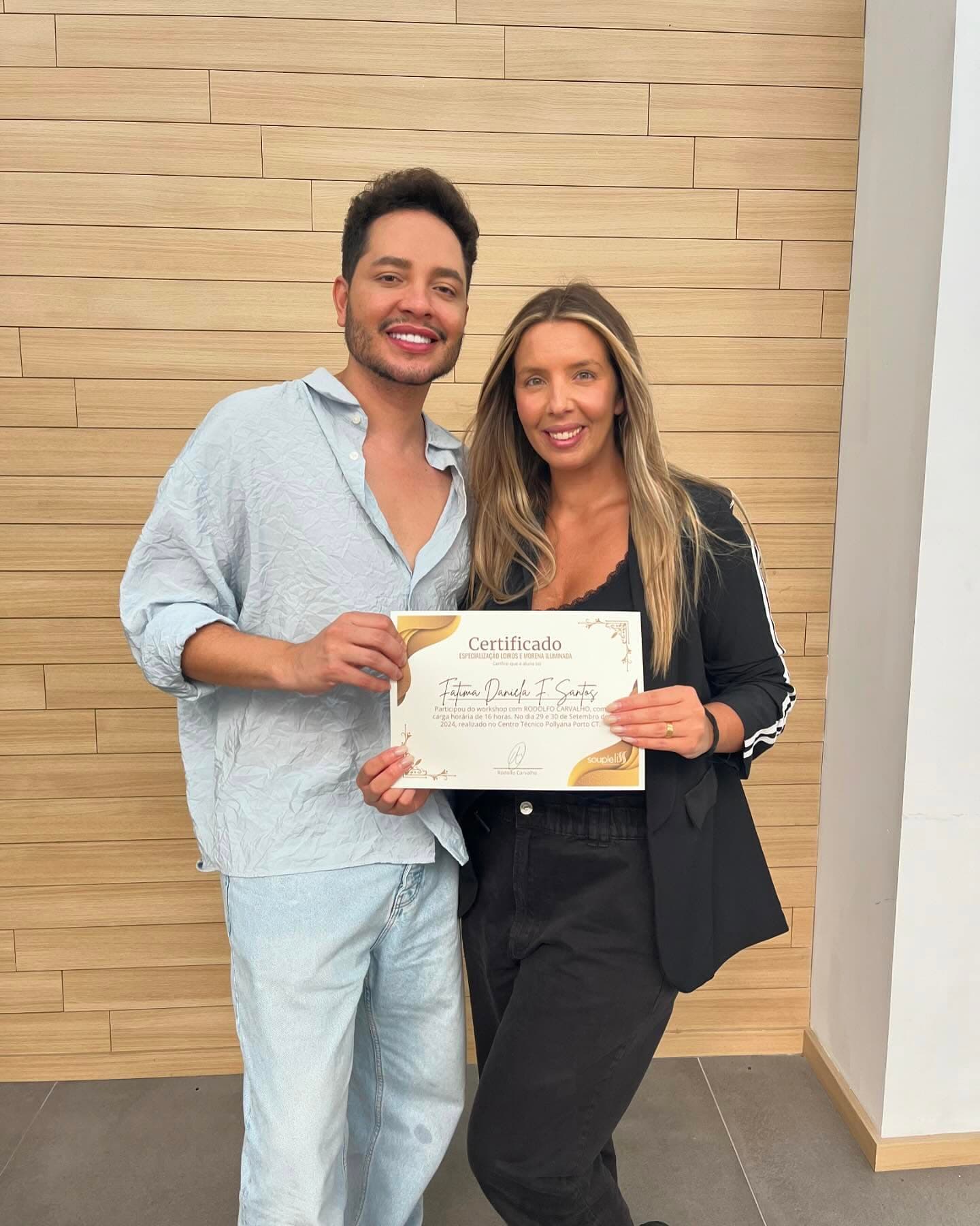 Daniela Santos com diploma de formação profissional